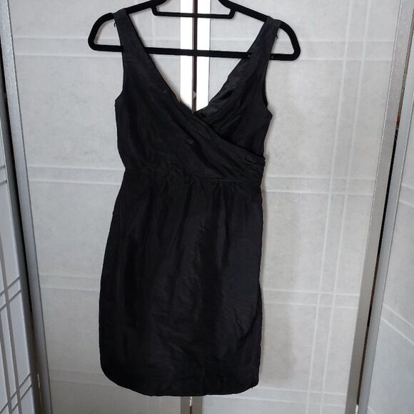 J Crew 100% Silk Women's Black Mini dress size 2 - Picture 1 of 4